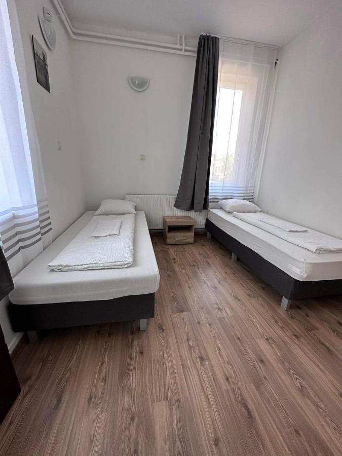 Gabor Panzio Aparthotel Gyál Exterior foto
