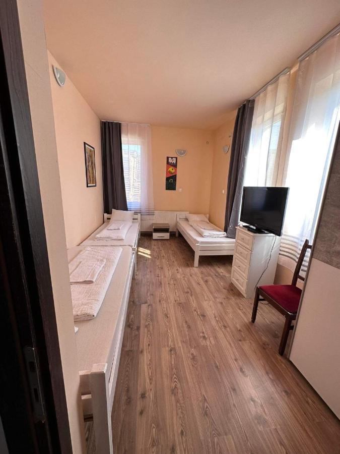 Gabor Panzio Aparthotel Gyál Exterior foto